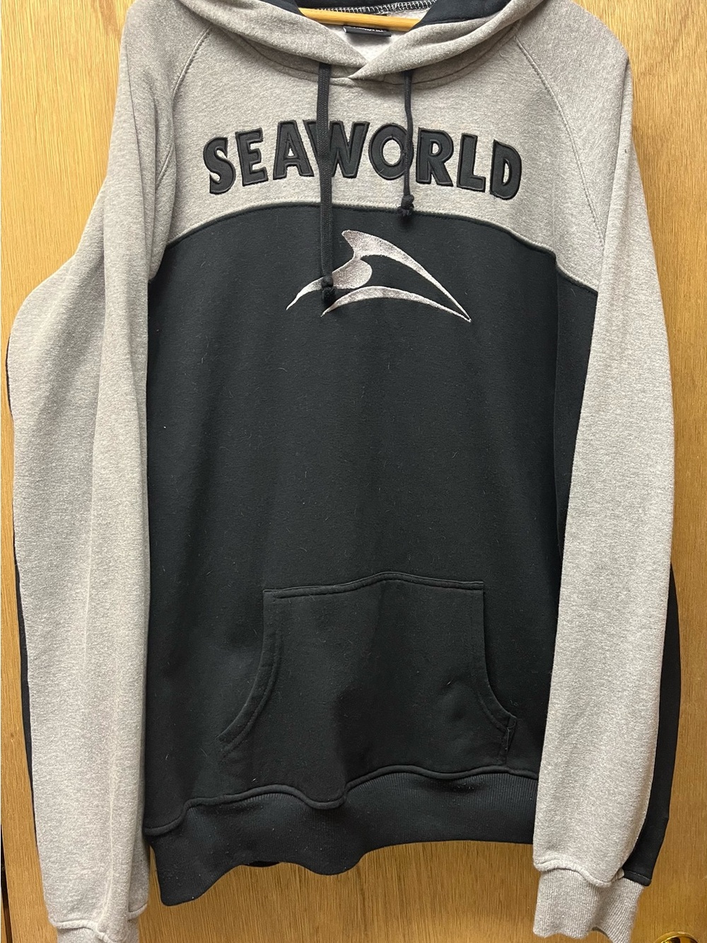 SeaWorld Two-Tone Black and Gray Pullover Hoodie